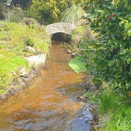 Kamp alanı Les Roulottes Du Moulin Confort-Meilars